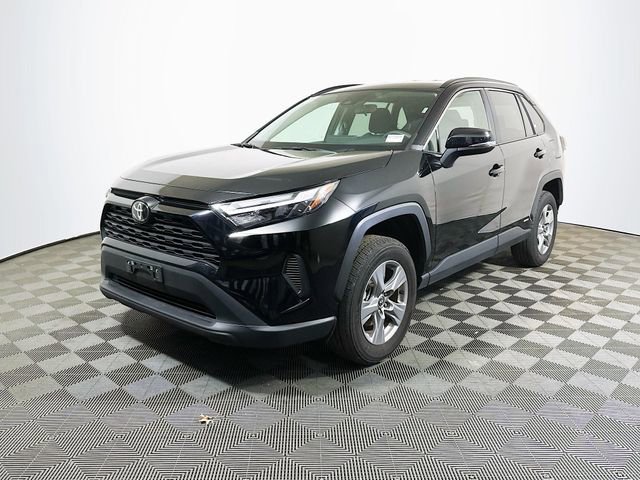 Certified 2025 Toyota RAV4 XLE image 4