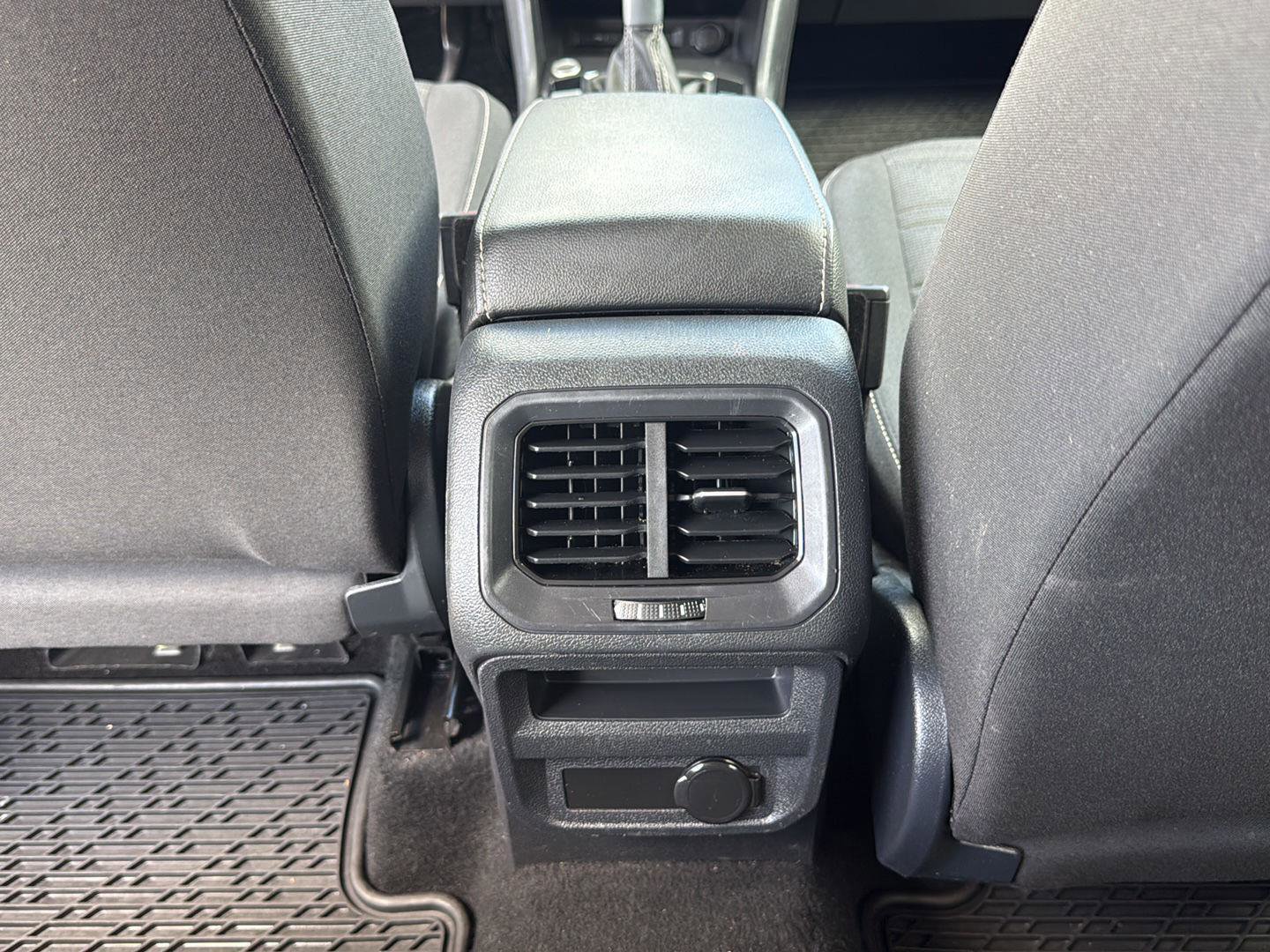 Used 2024 Volkswagen Tiguan S image 21