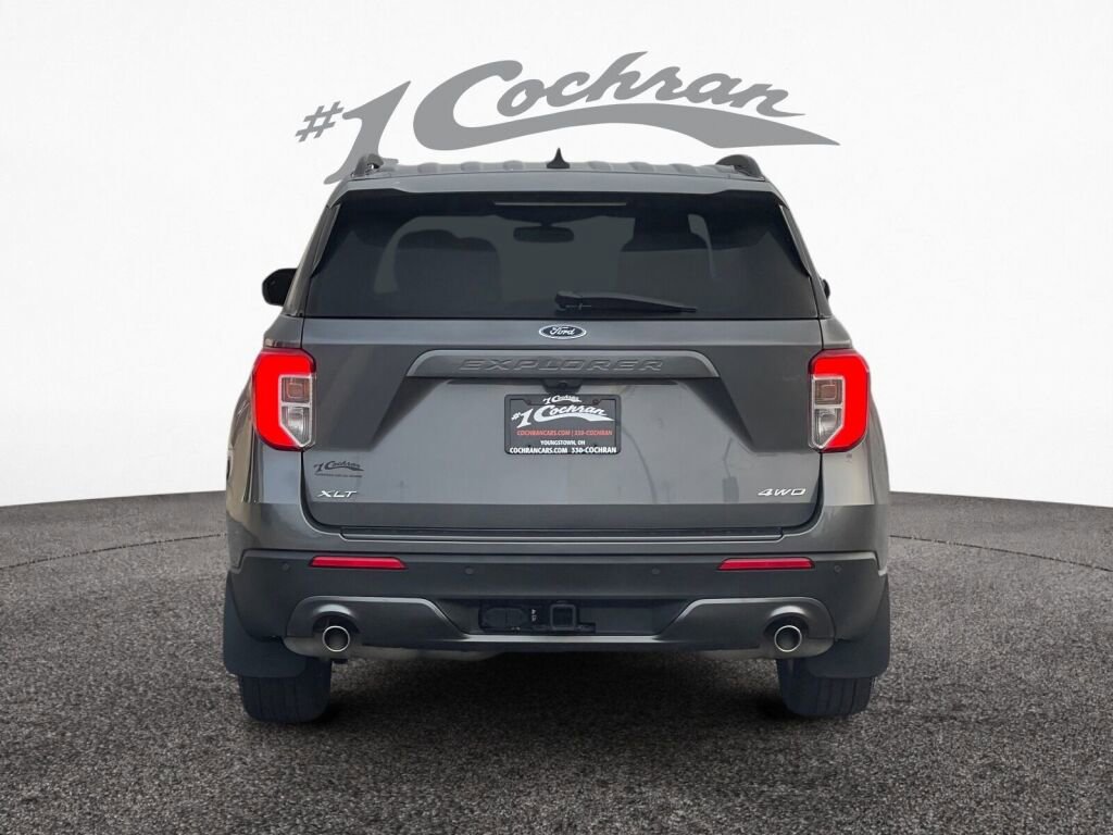 Used 2023 Ford Explorer XLT w/ Equipment Group 202A image 6