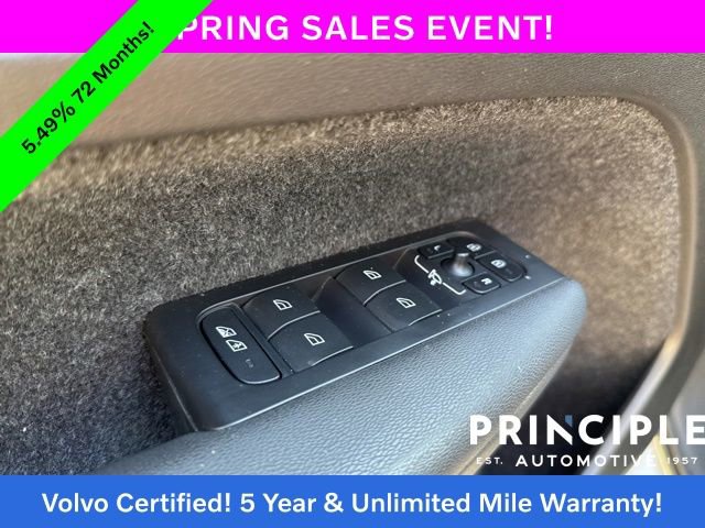 Certified 2023 Volvo XC40 Recharge Core image 26