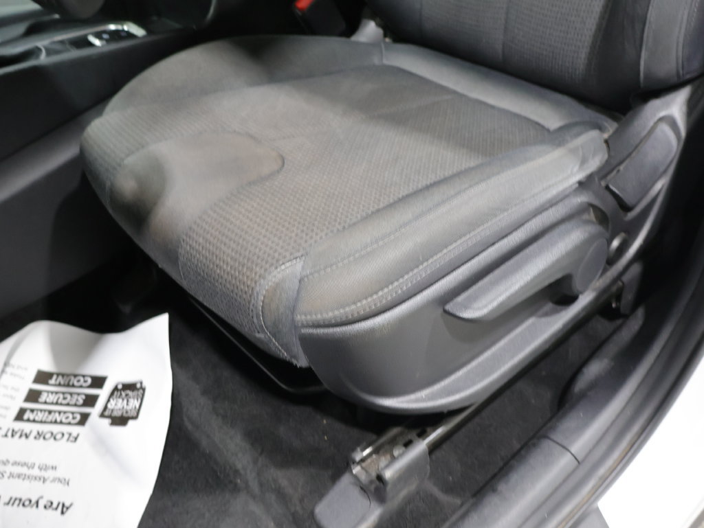 Used 2019 Hyundai Santa Fe SE AWD/4WD image 12