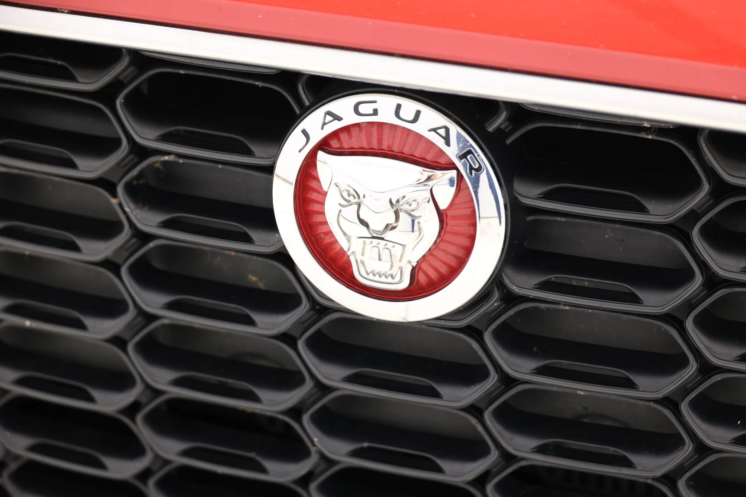 Used 2021 Jaguar F-TYPE R AWD/4WD image 86
