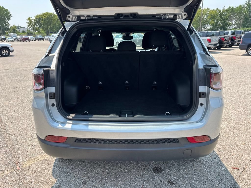 Used 2024 Jeep Compass Sport AWD/4WD image 25