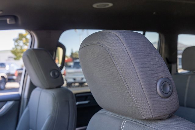 Used 2025 GMC Acadia Elevation image 11