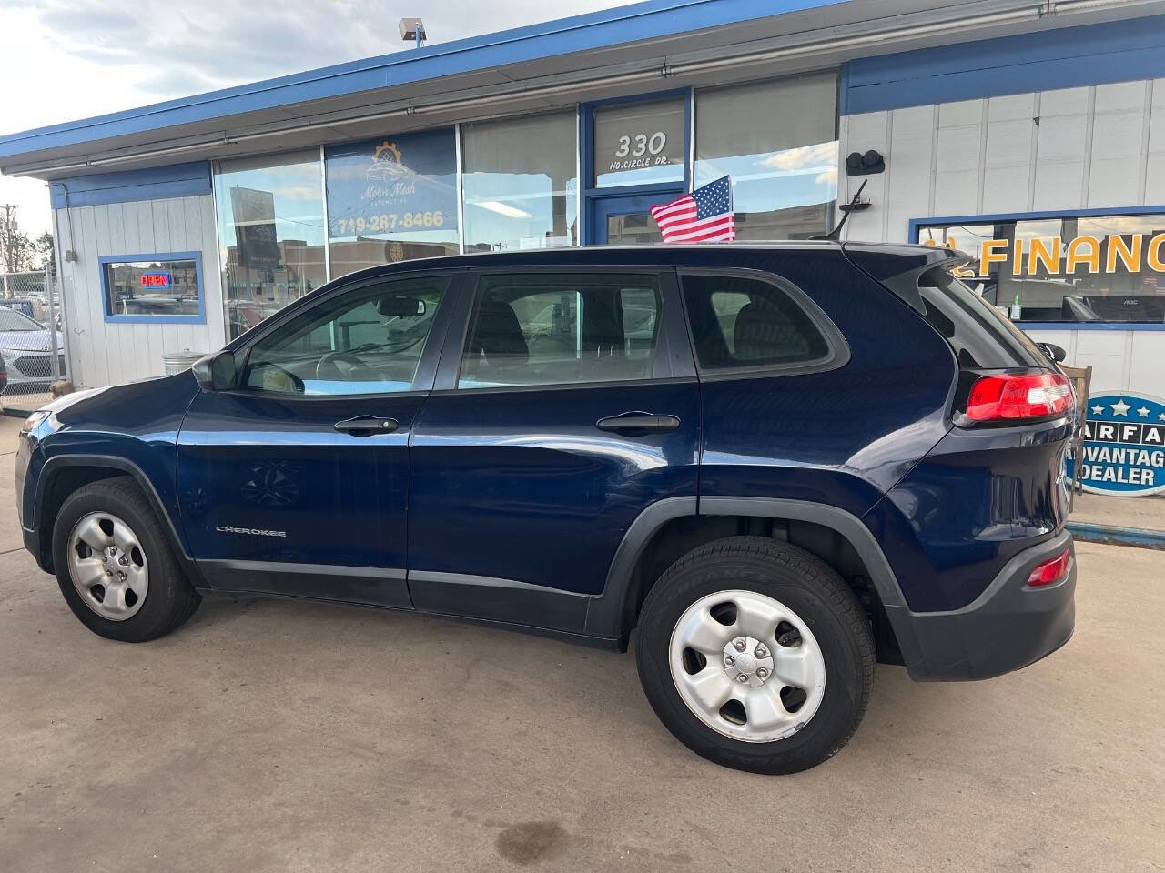 Used 2014 Jeep Cherokee Sport AWD/4WD image 18
