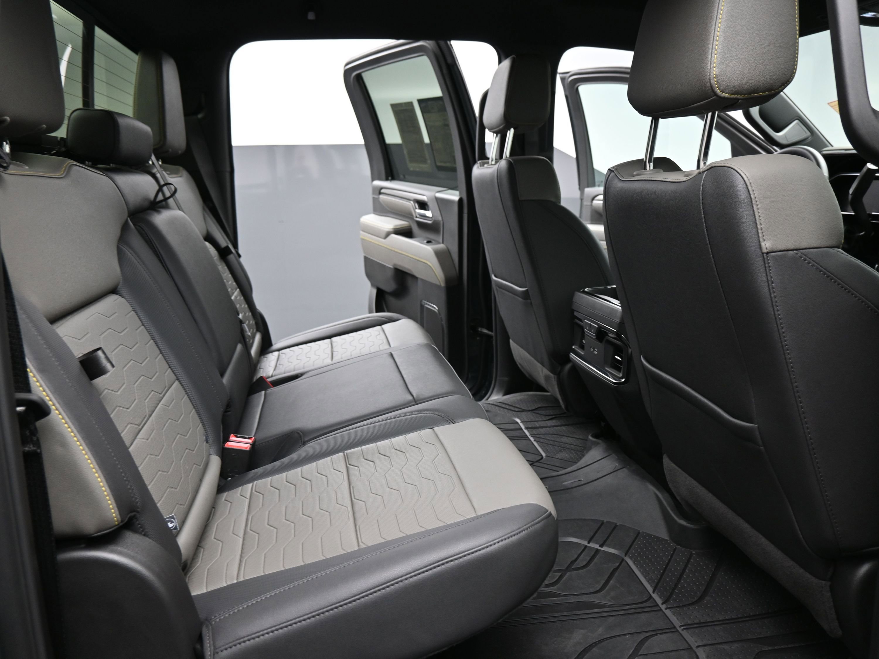 Used 2026 Chevrolet Silverado 2500 ZR2 image 17