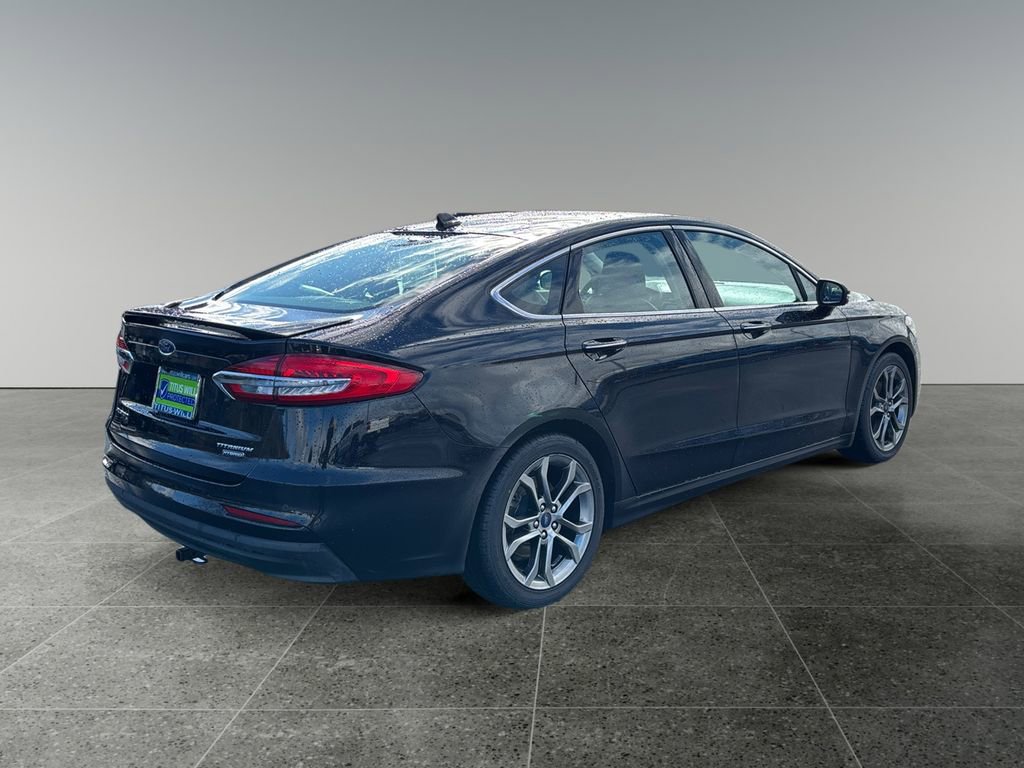 Used 2020 Ford Fusion Titanium image 7
