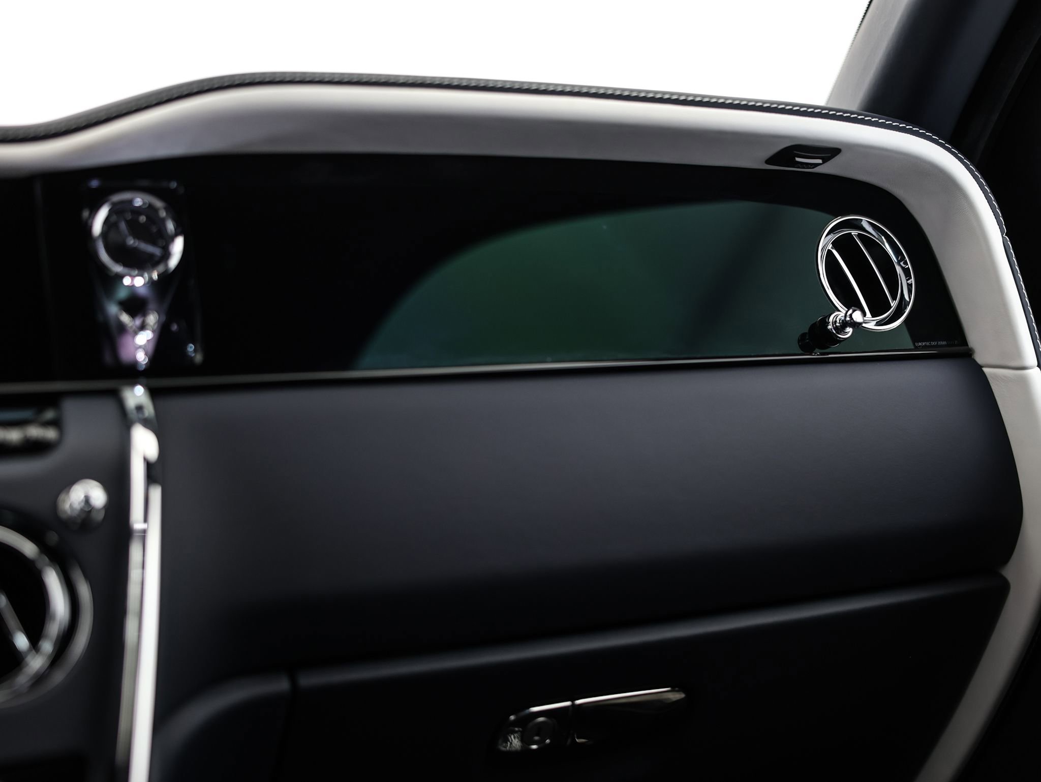 New 2026 Rolls-Royce Cullinan image 49