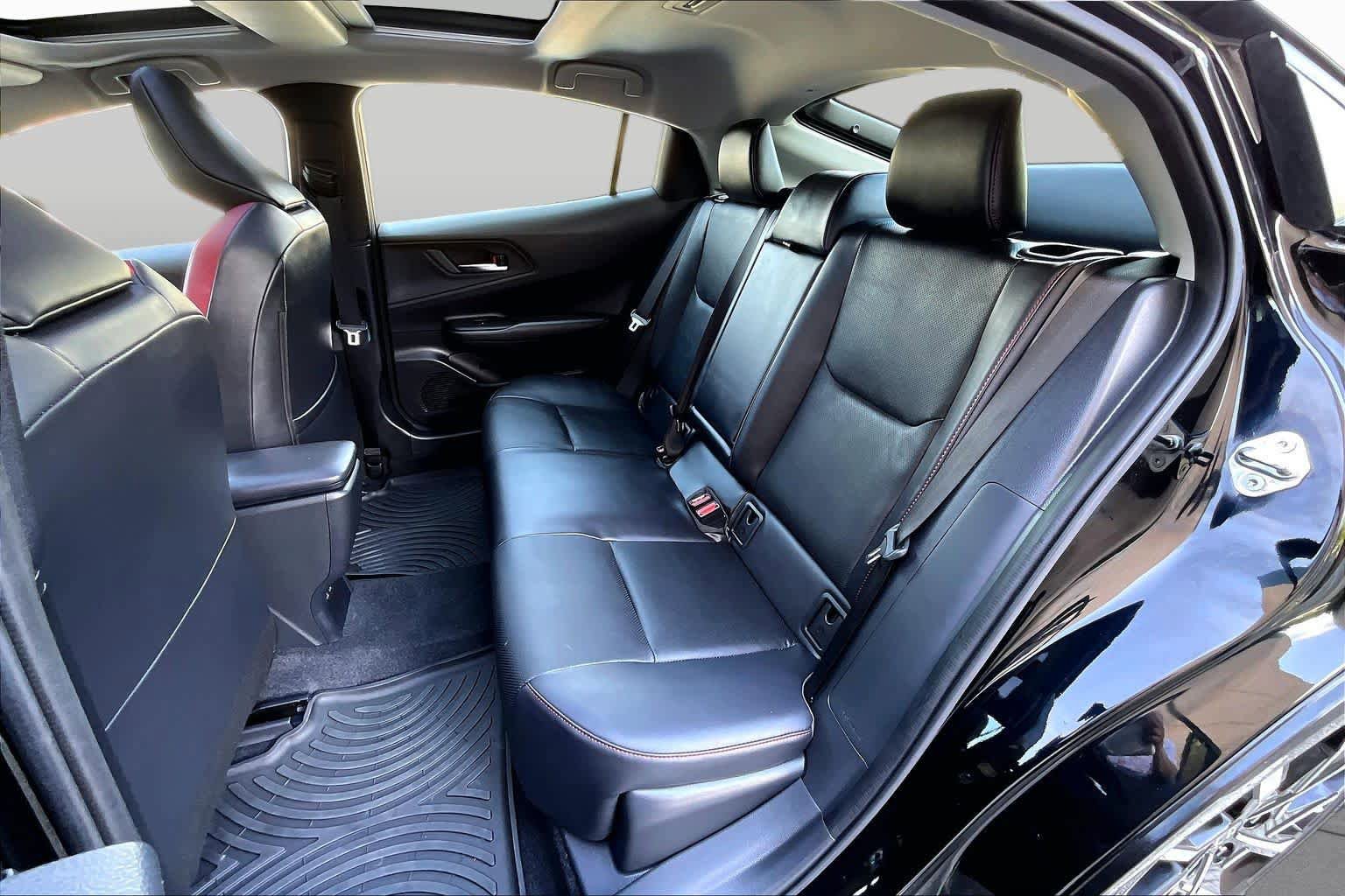 Used 2023 Toyota Prius Prime Premium FWD image 21