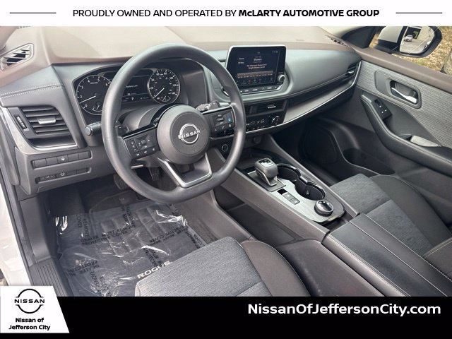 Used 2023 Nissan Rogue SV AWD/4WD image 13