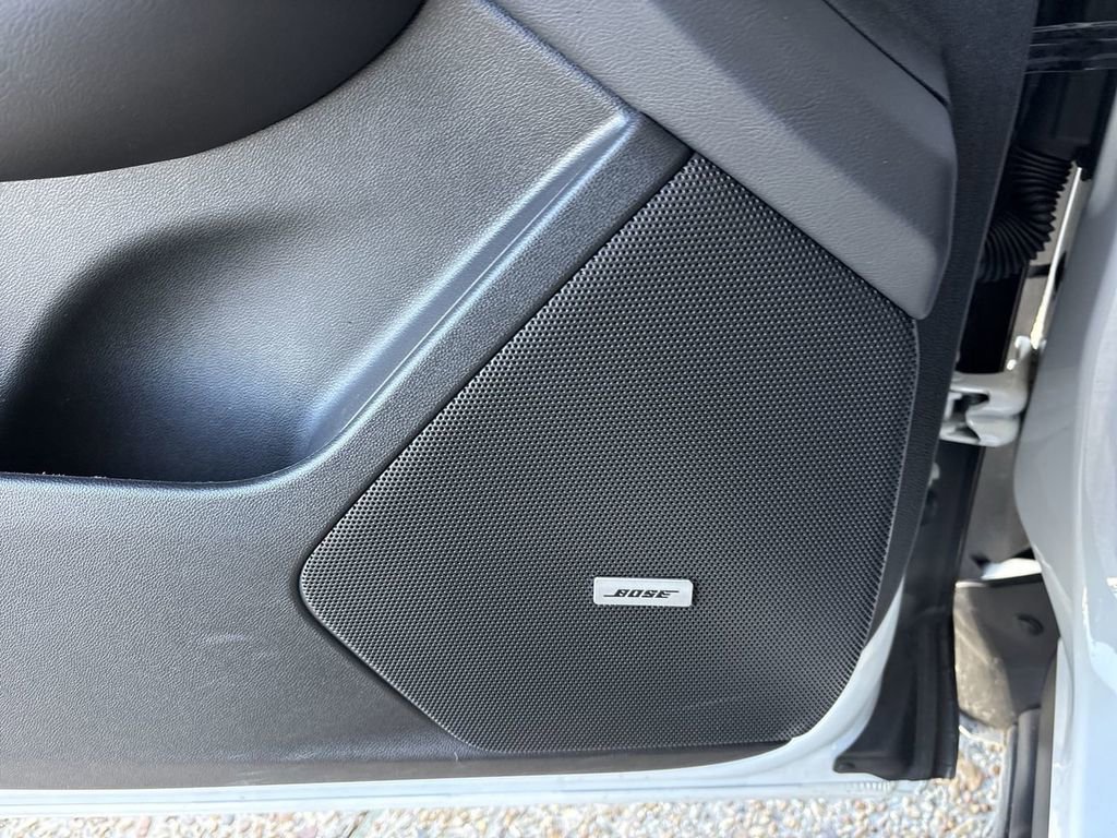 Certified 2025 Cadillac XT6 Premium Luxury AWD/4WD image 25