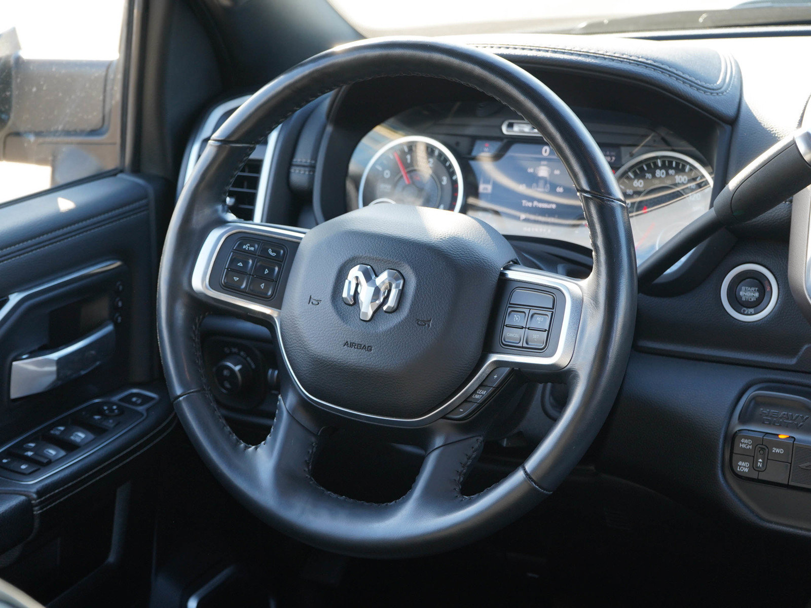Used 2019 RAM 2500 Laramie AWD/4WD image 13