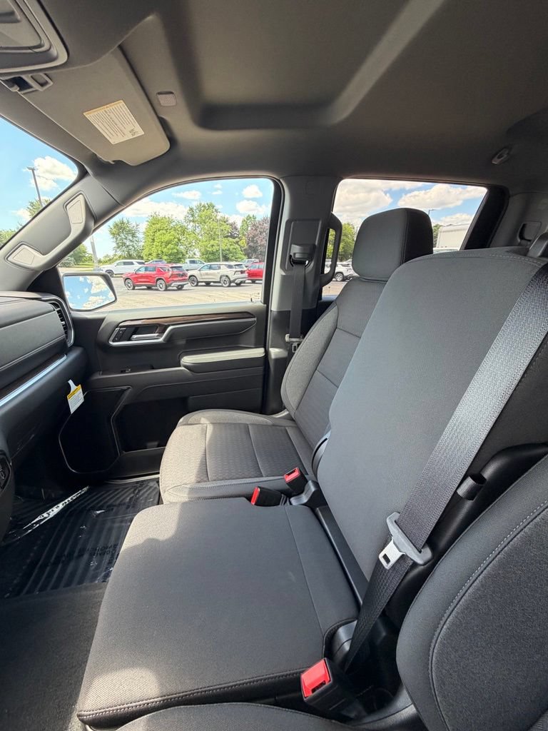 New 2026 Chevrolet Silverado 1500 LT AWD/4WD image 16