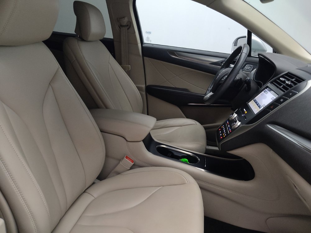 Used 2017 Lincoln MKC Premiere FWD image 21