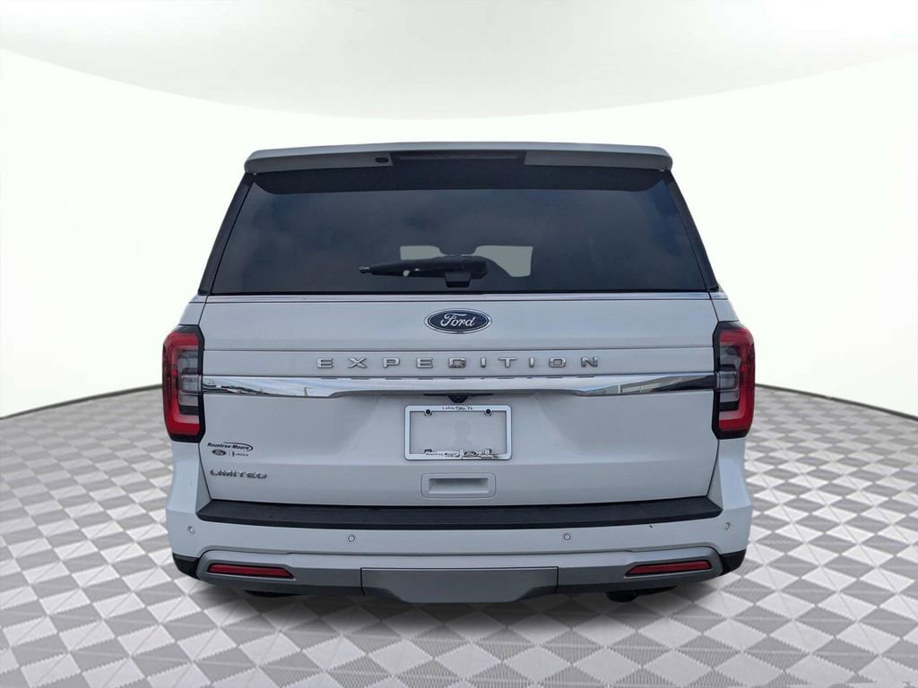 Used 2024 Ford Expedition Limited image 4