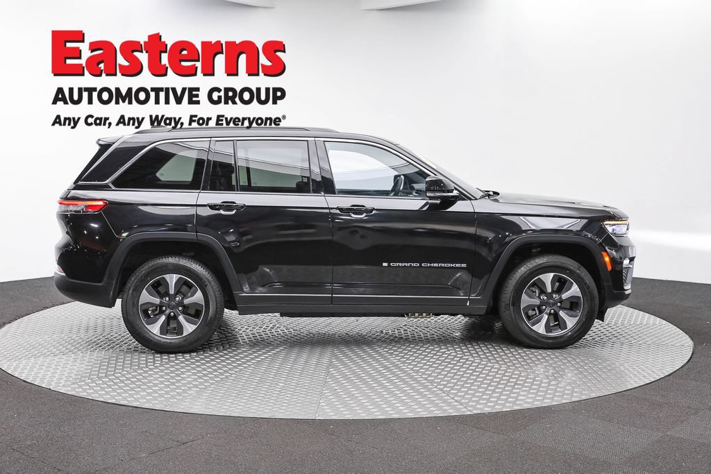 Used 2024 Jeep Grand Cherokee Limited 4xe AWD/4WD image 4