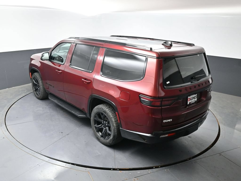 Used 2024 Jeep Wagoneer Series II AWD/4WD image 47