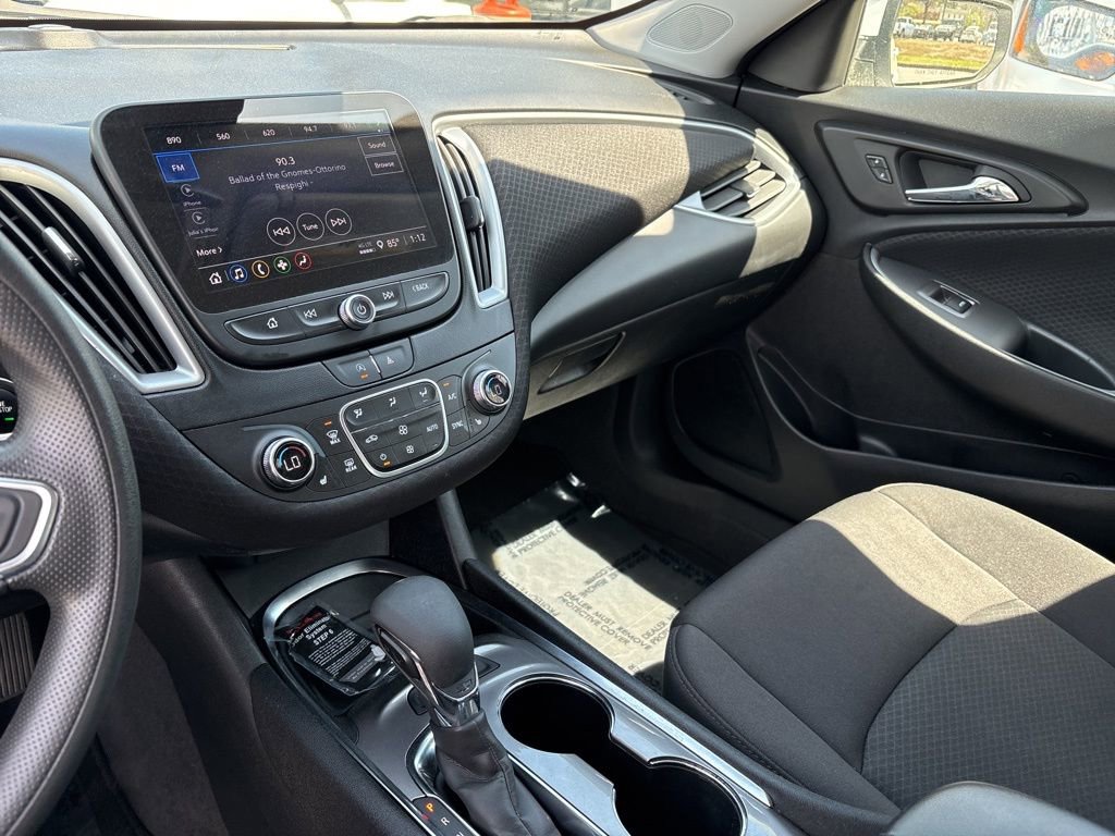 Used 2024 Chevrolet Malibu LT FWD image 20