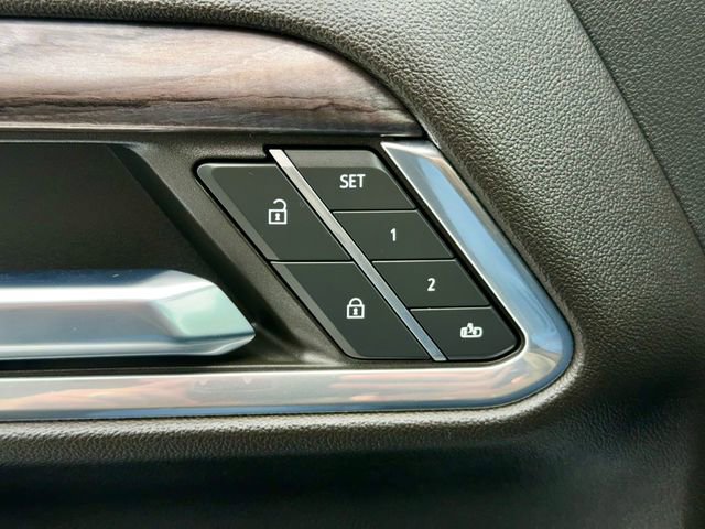 Used 2024 Chevrolet Silverado 3500 LTZ w/ LTZ Convenience Package AWD/4WD image 26