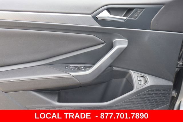 Used 2024 Volkswagen Jetta SE FWD image 13