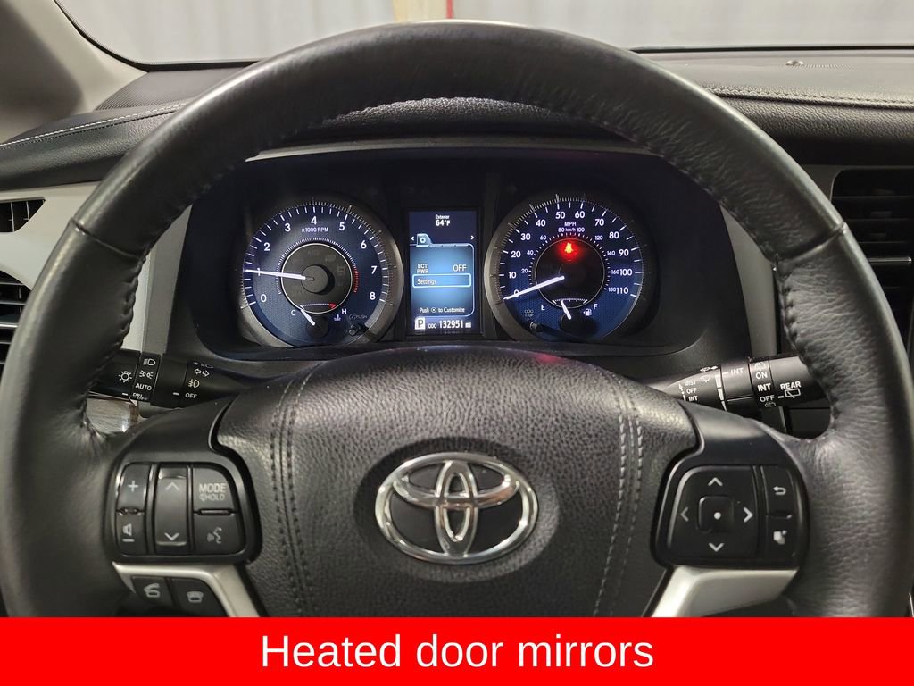 Used 2017 Toyota Sienna XLE image 15