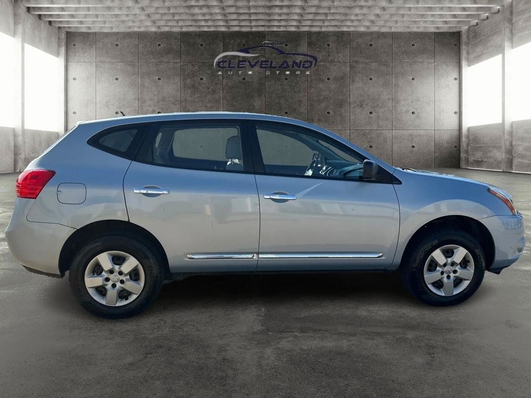 Used 2014 Nissan Rogue S AWD/4WD image 2