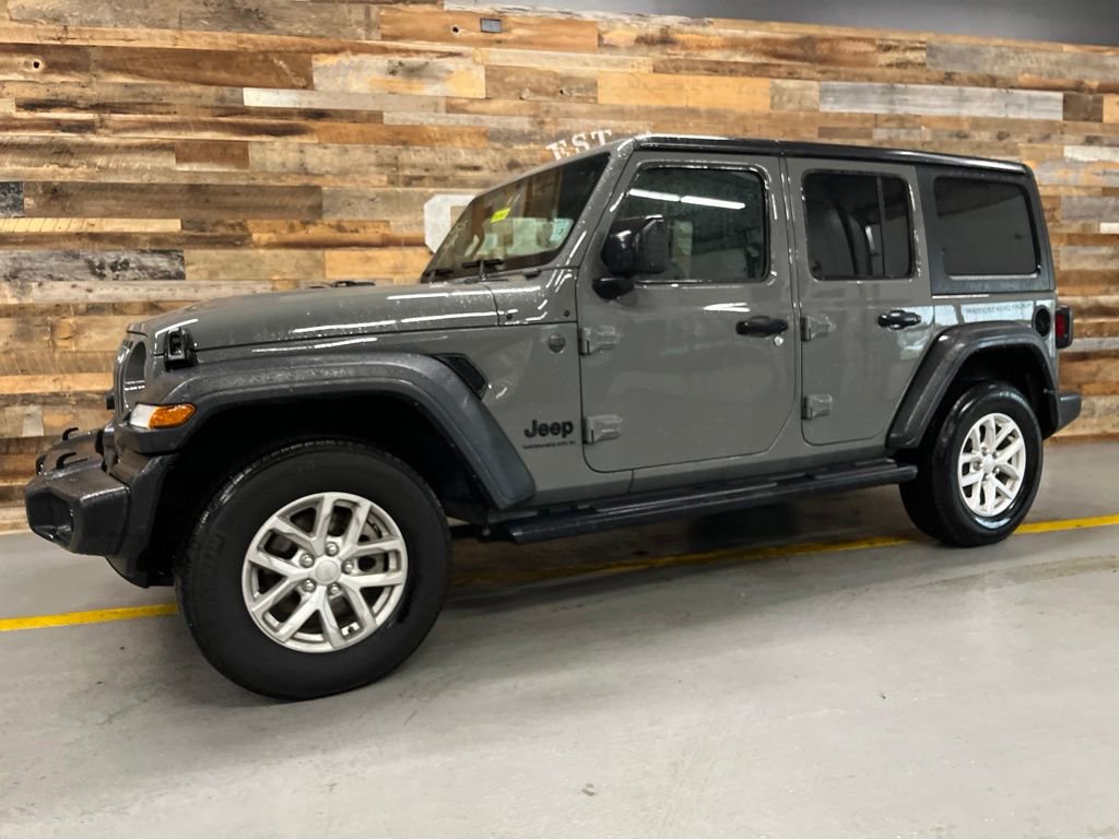Used 2023 Jeep Wrangler Unlimited Sport AWD/4WD image 17