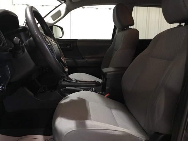 Used 2022 Toyota Tacoma SR image 31