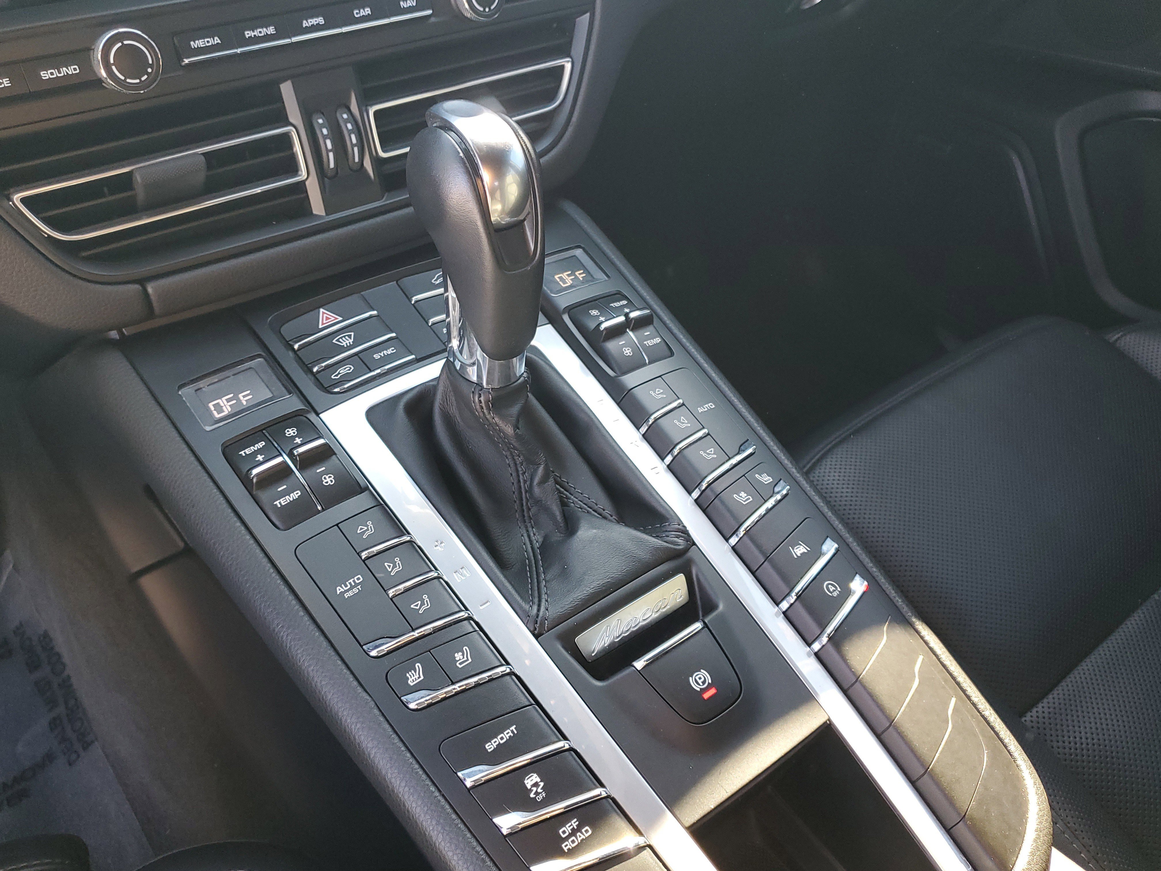 Used 2021 Porsche Macan S image 32