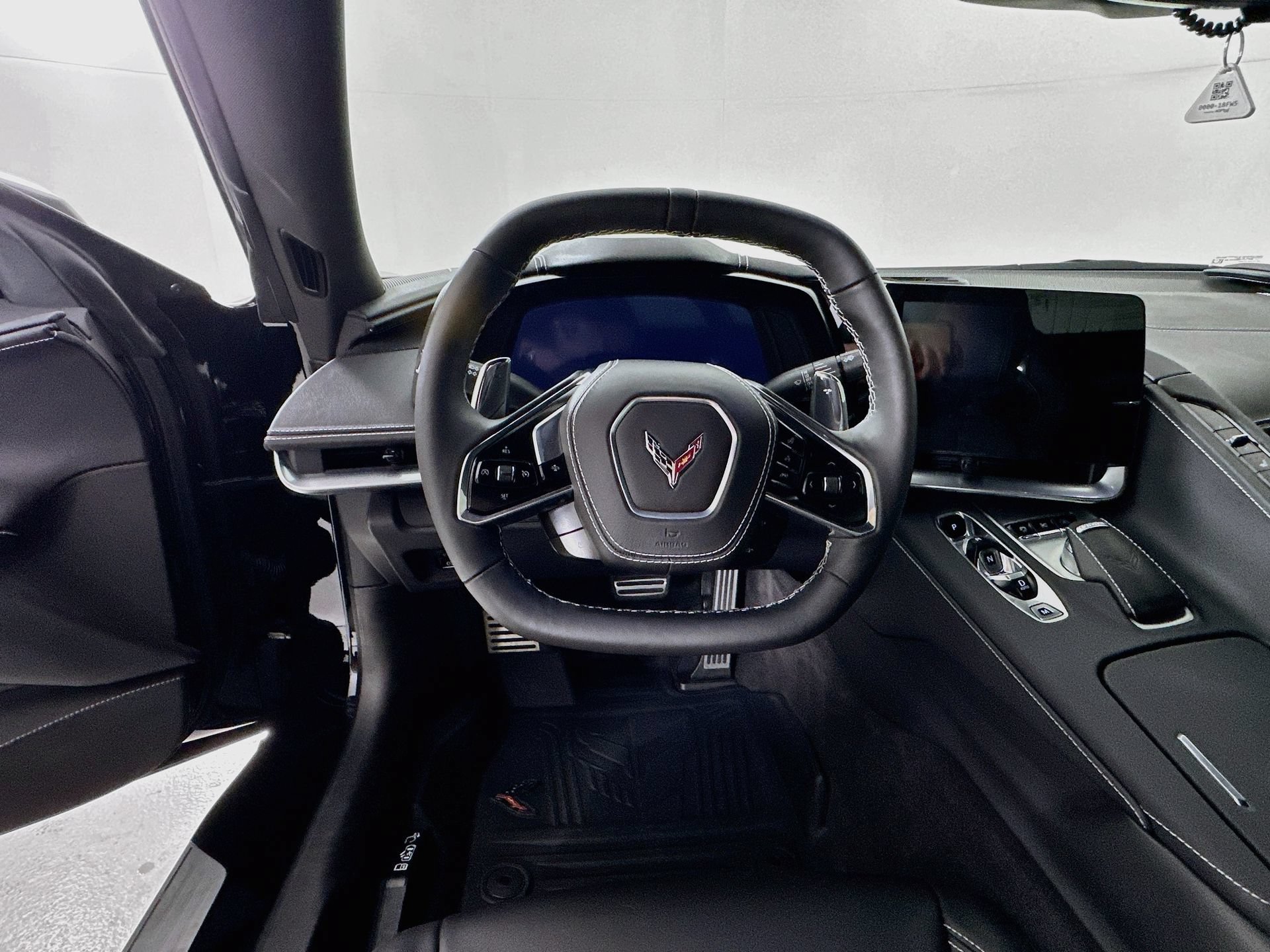 Used 2025 Chevrolet Corvette Stingray Preferred Conv w/ Z51 Performance Package RWD image 12