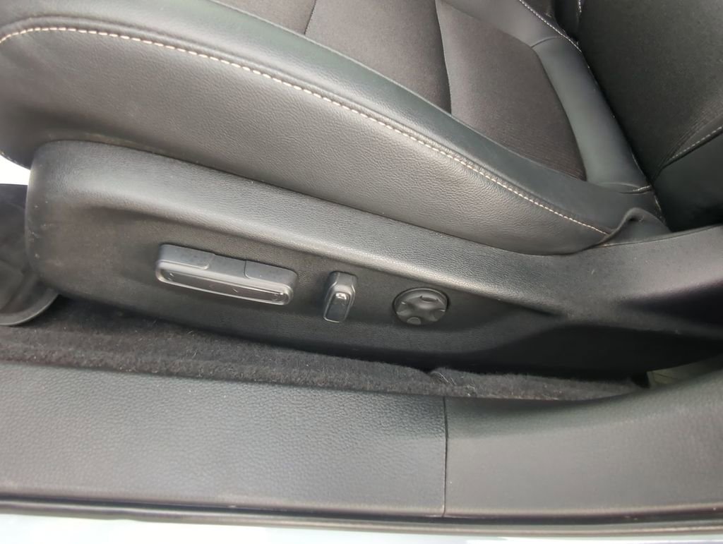 Used 2022 Honda Accord Sport image 12