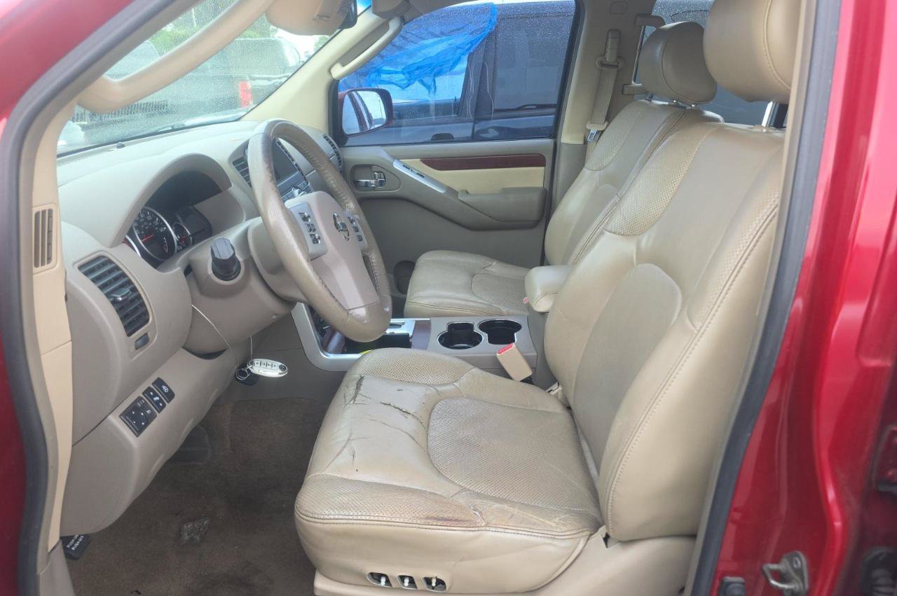 Used 2009 Nissan Pathfinder LE AWD/4WD image 7
