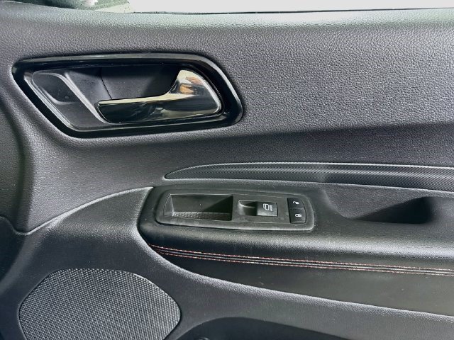 Used 2025 Dodge Durango GT RWD image 30