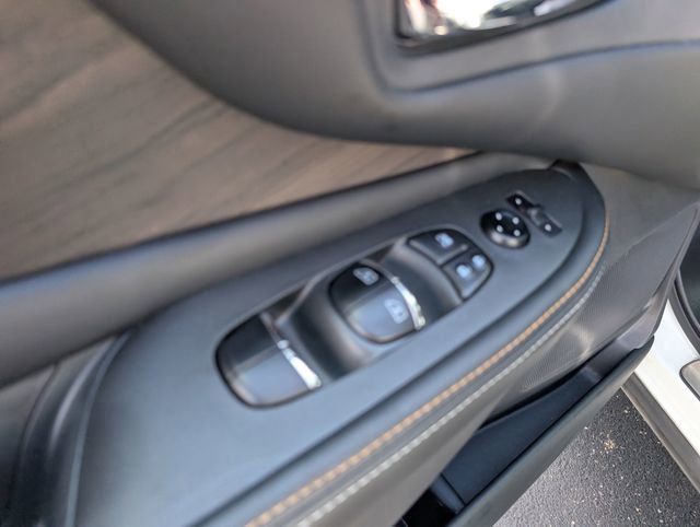 Certified 2024 Nissan Murano Platinum w/ Cargo Package AWD/4WD image 15