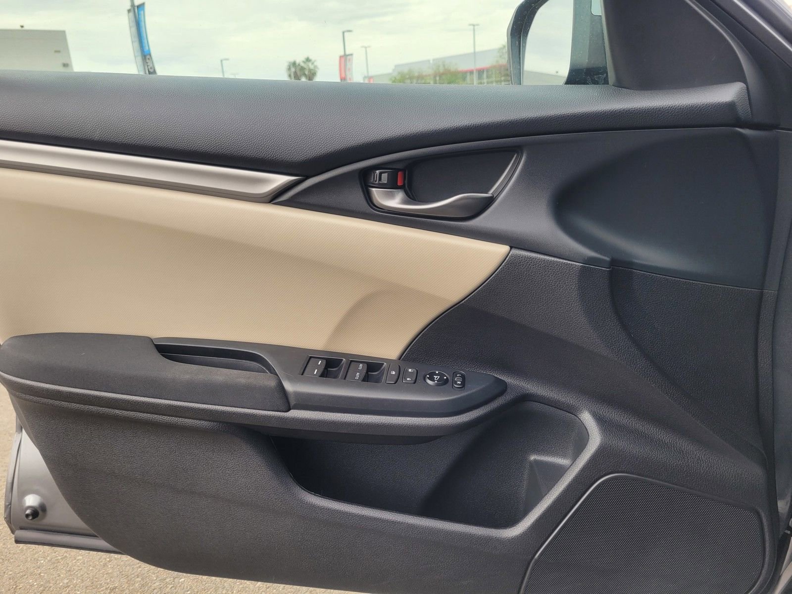 Used 2017 Honda Civic Sport image 16