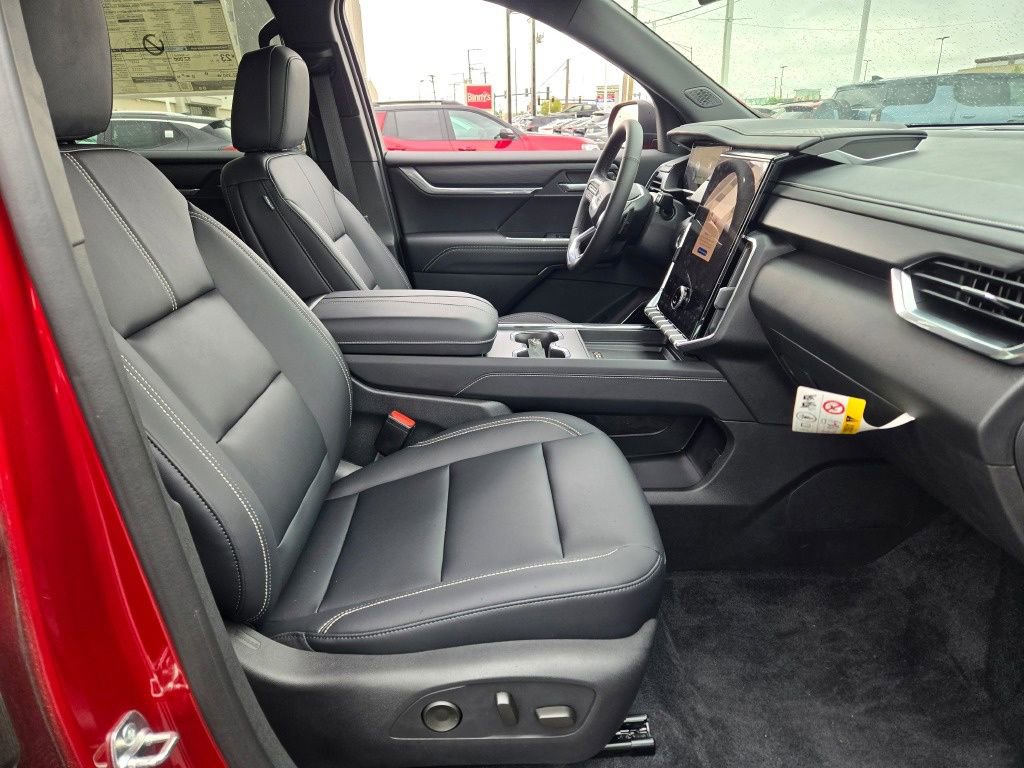 New 2025 GMC Acadia Elevation w/ Elevation Premium Package FWD image 17