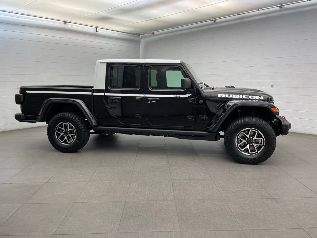New 2026 Jeep Gladiator Rubicon AWD/4WD image 2