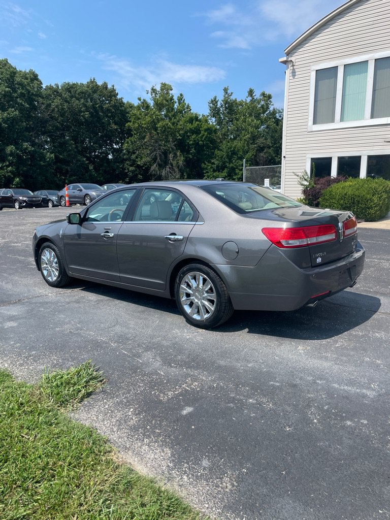 Used 2012 Lincoln MKZ AWD image 3