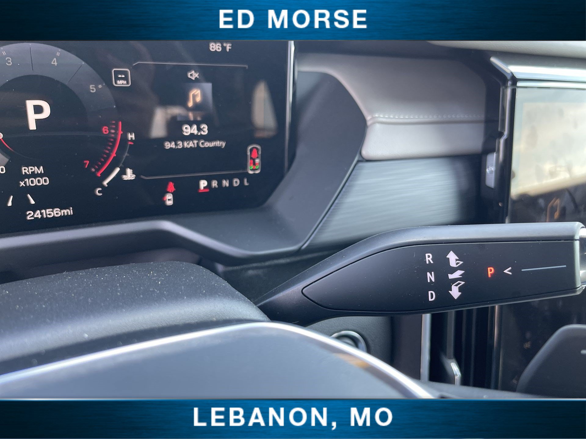 Certified 2026 GMC Acadia Elevation w/ Elevation Premium Package AWD/4WD image 15