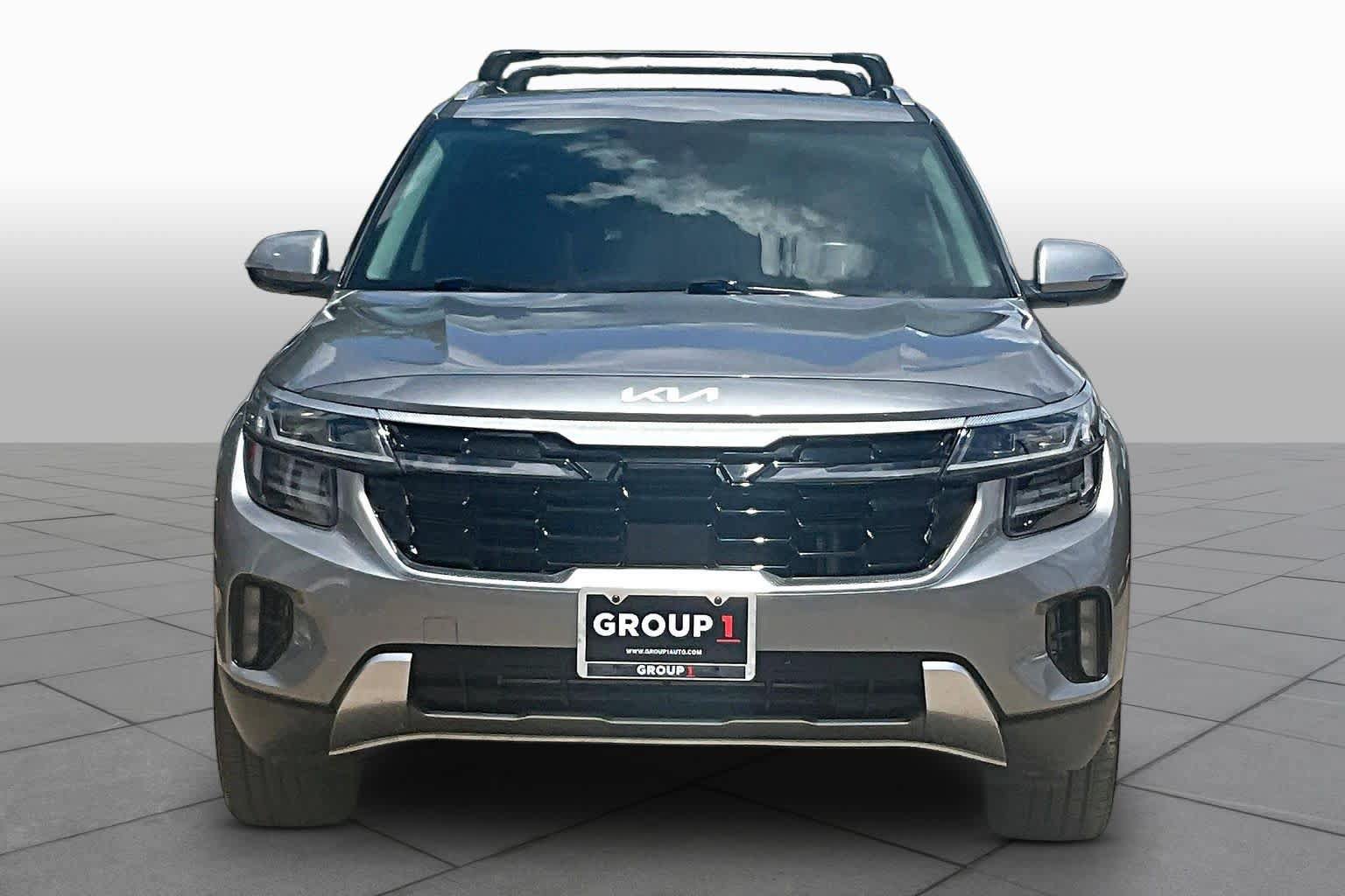 Certified 2025 Kia Seltos SX w/ SX Sunroof Package AWD/4WD image 4