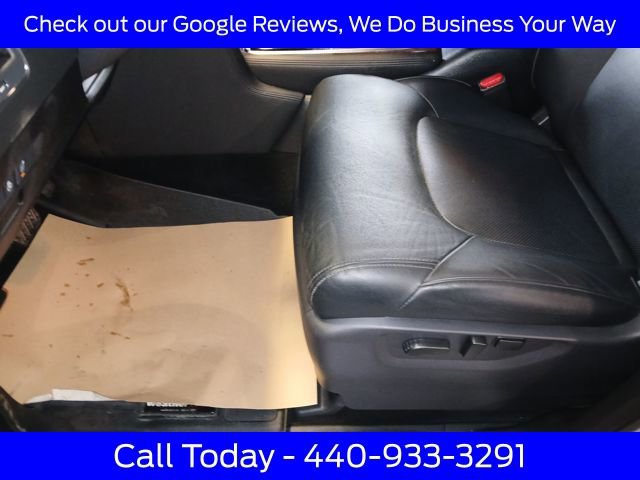 Used 2024 Nissan Armada SL w/ Captain's Chairs Package AWD/4WD image 21