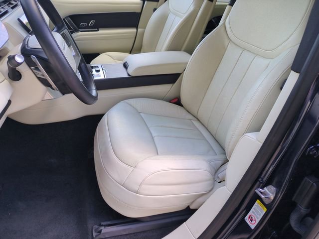 Used 2023 Land Rover Range Rover Long Wheelbase SE AWD/4WD image 12