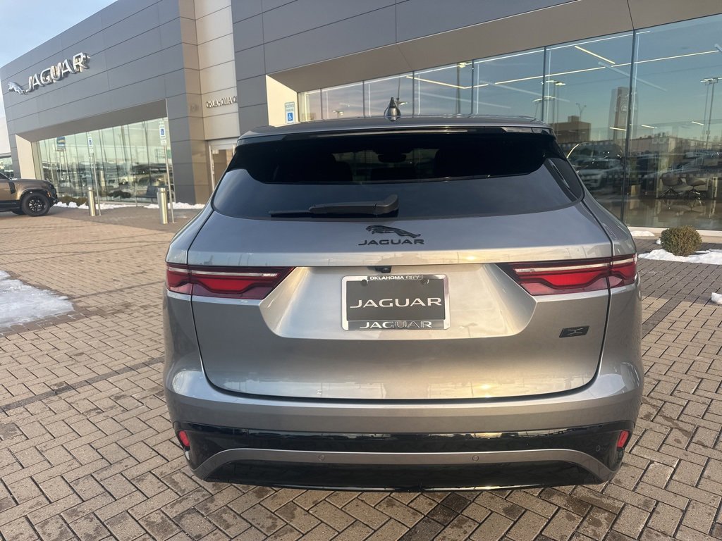 Certified 2026 Jaguar F-PACE R-Dynamic S image 4