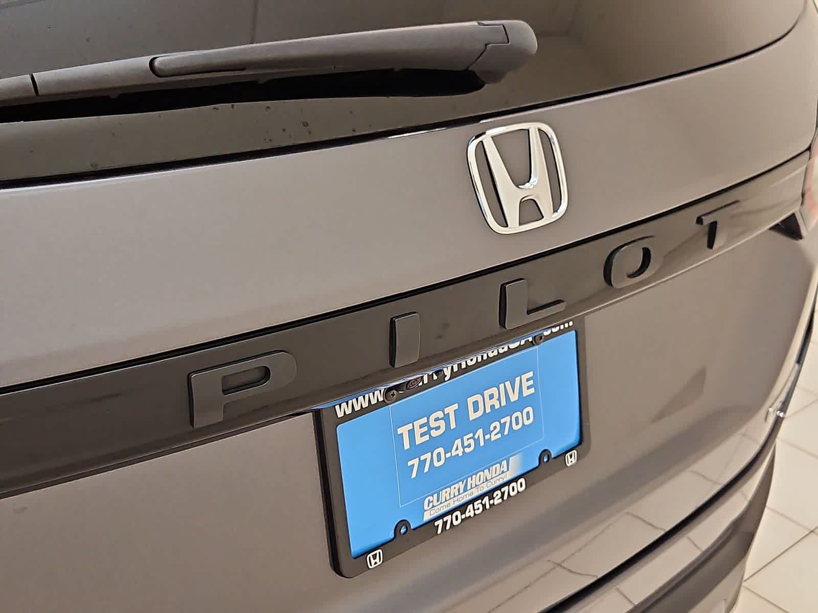 Certified 2025 Honda Pilot Touring image 23