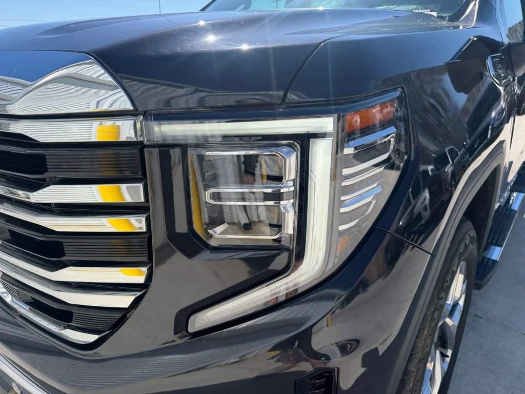 Used 2023 GMC Sierra 1500 SLT w/ SLT Premium Plus Package image 19