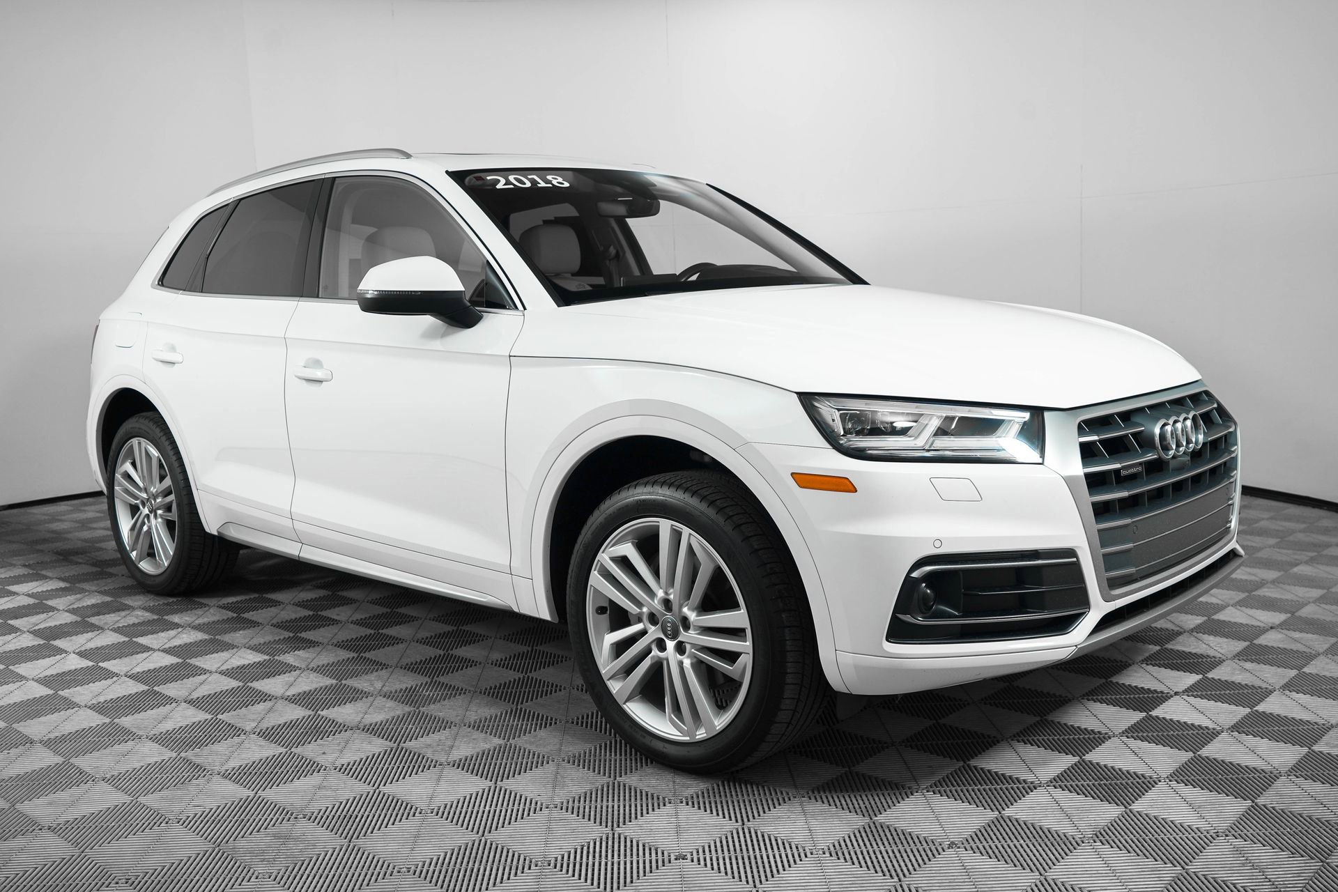 Used 2018 Audi Q5 Prestige w/ Prestige Package