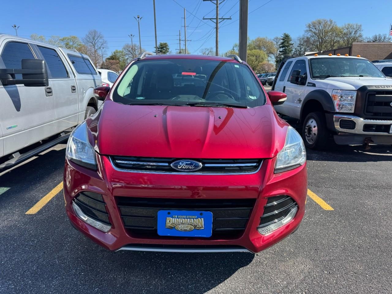 Used 2016 Ford Escape Titanium image 2