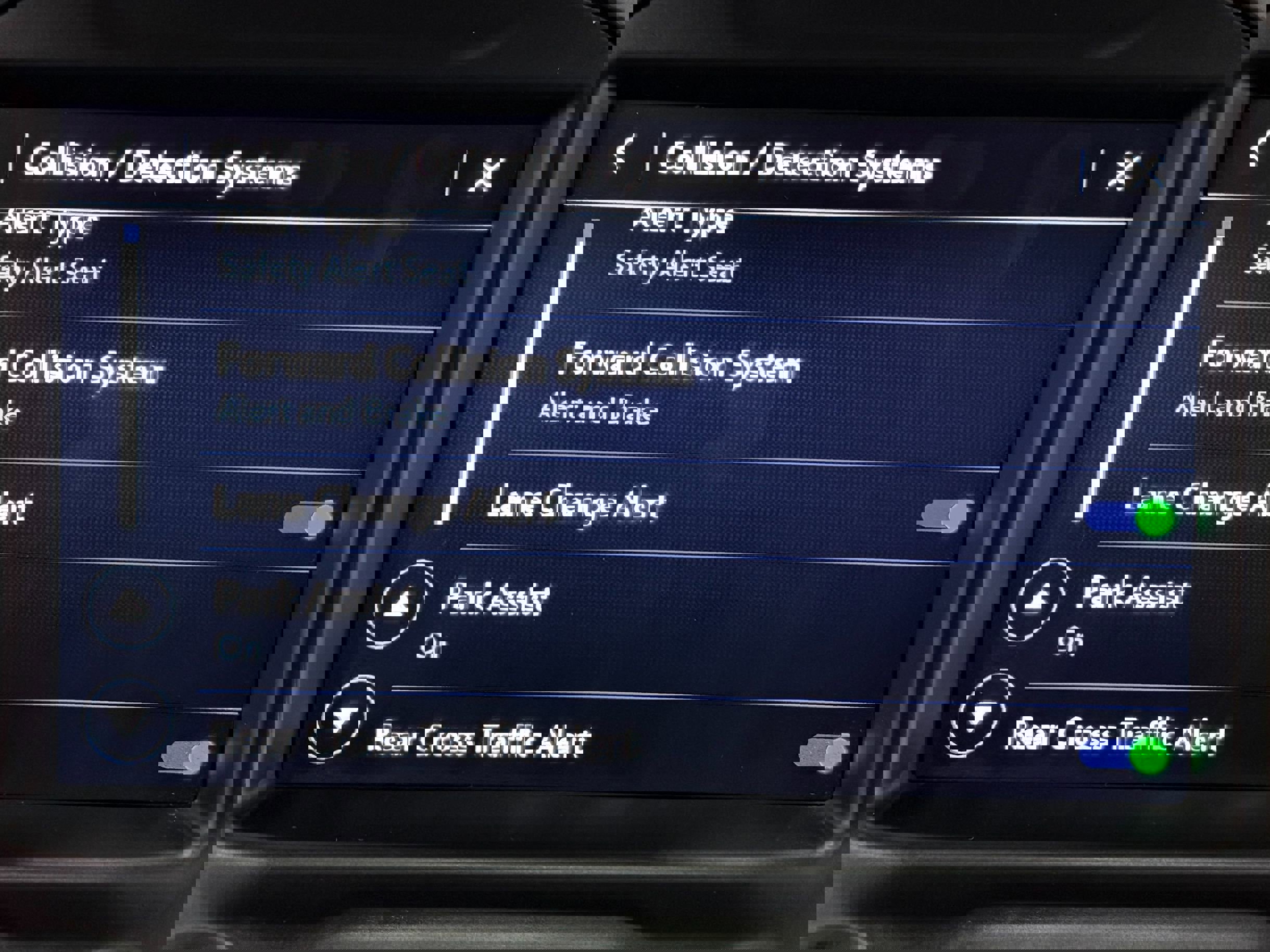 Used 2022 Chevrolet Silverado 2500 LTZ w/ LTZ Plus Package image 24