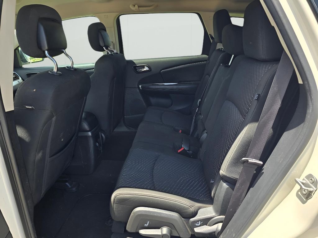 Used 2019 Dodge Journey SE w/ Blacktop Package FWD image 26