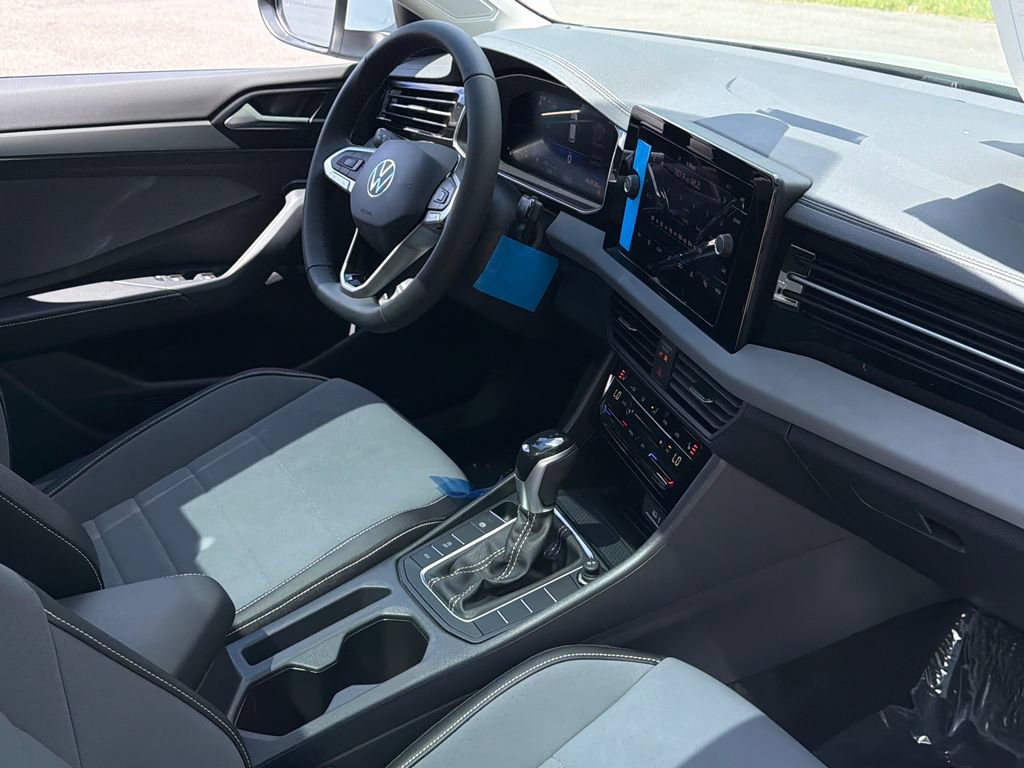 New 2026 Volkswagen Jetta SE FWD image 9